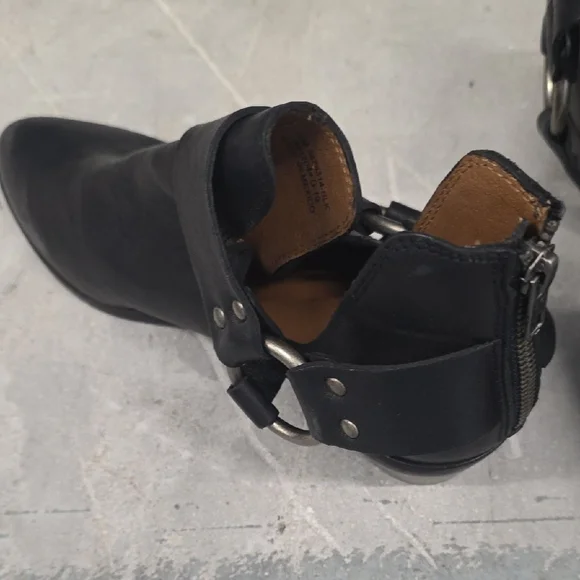 FRYE AND CO. Black Leather Cutout Harness Ankle Booties - Picture 4 of 4